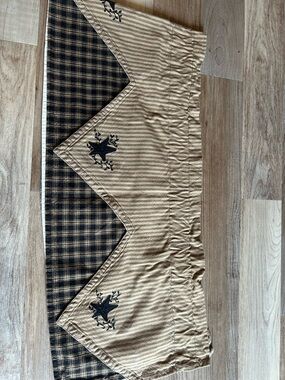 Rustic Tan & Black Star Appliqué Valance